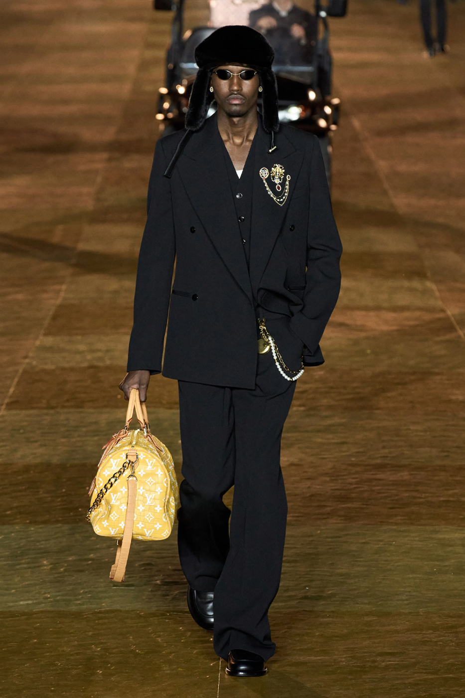 Louis Vuitton Men’s Spring-Summer 2024 Fashion Show by Pharrell Williams in Paris | LOUIS VUITTON