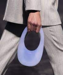 A bag made from 99% air: the new invention from the Coperni duo